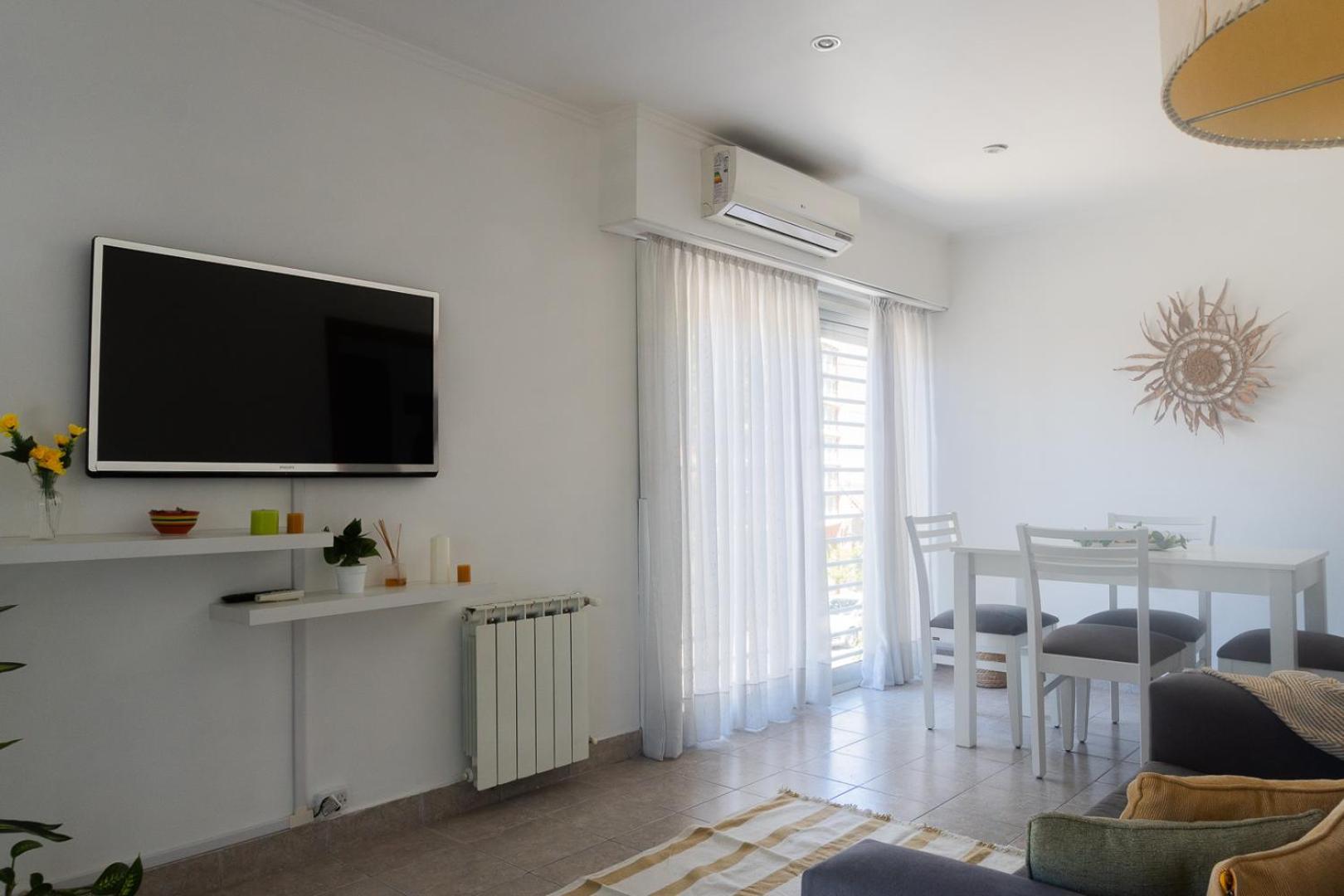 Apartamento Departamento Acogedor Y Luminoso Zona Guemes Mayores De 30 Anos
